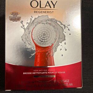 New Olay Facial Cleansing Brush Regenerist, Face Exfoliator with 2 Brush Heads